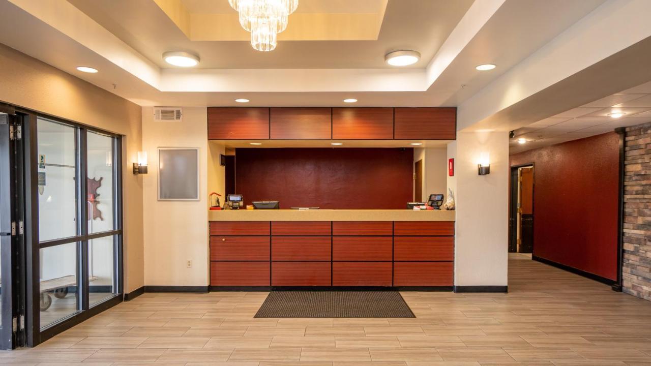 Red Roof Inn & Suites Indianapolis Airport Eksteriør bilde