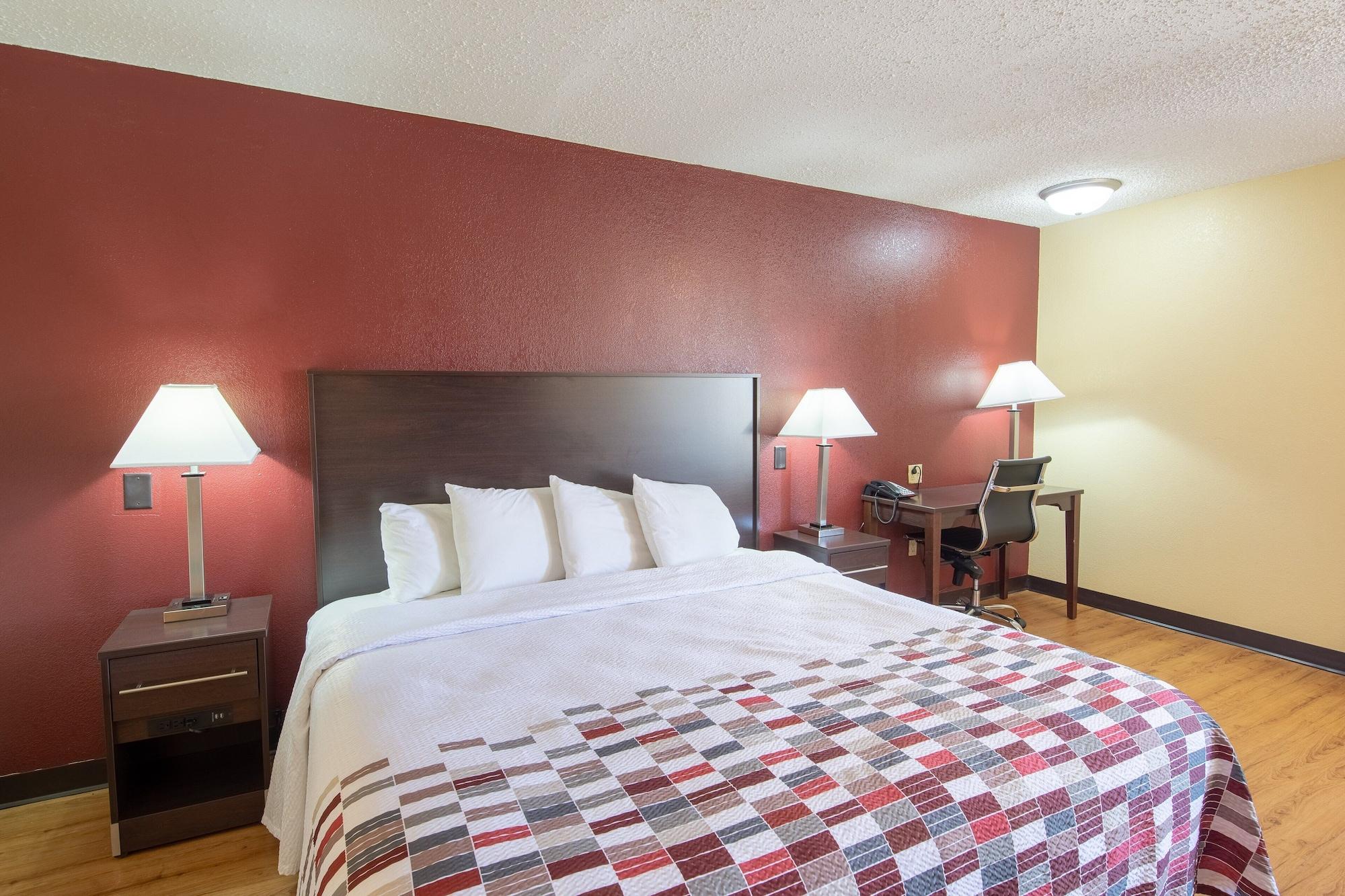 Red Roof Inn & Suites Indianapolis Airport Eksteriør bilde