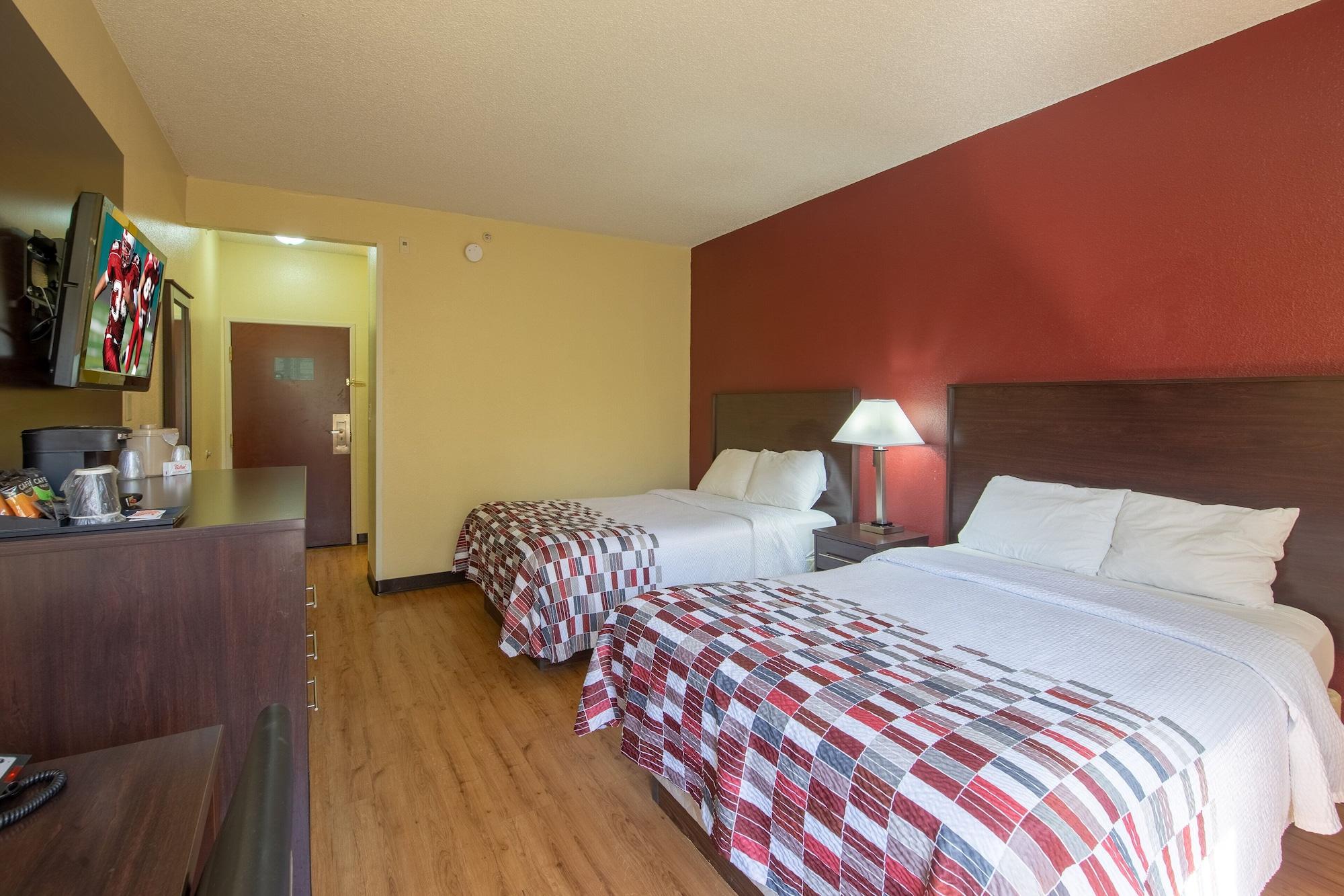 Red Roof Inn & Suites Indianapolis Airport Eksteriør bilde